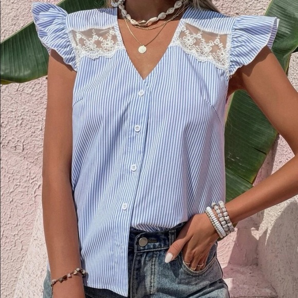 Delilah Wear Tops - Summer V neck striped top
